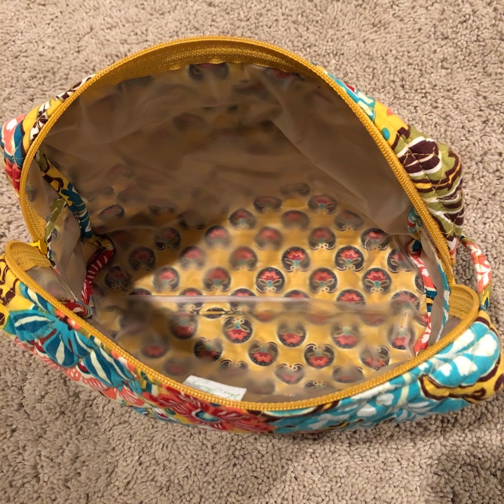 Vera Bradley large cosmetic case - Picture 7 of 8